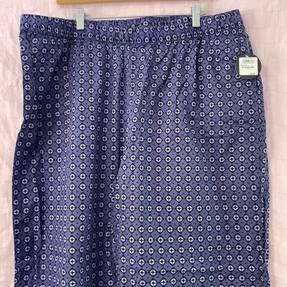 Never worn paints for use home or bed. It is made cotton - Picture 2 of 4